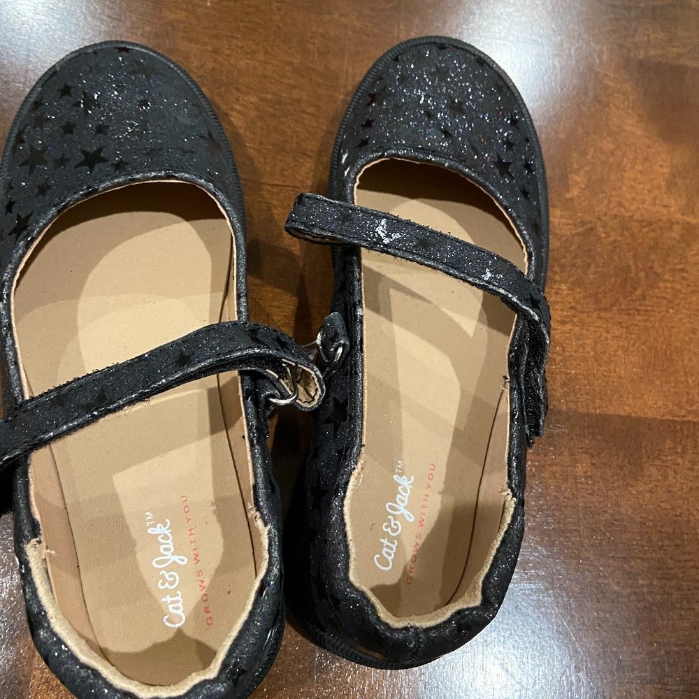 NEW CAT AND JACK BLACK SLIPPERS SIZE 13